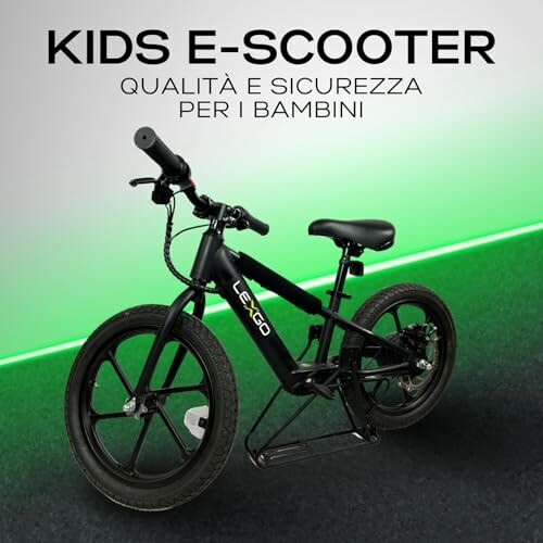 Zwarte kinder e-scooter met grote banden