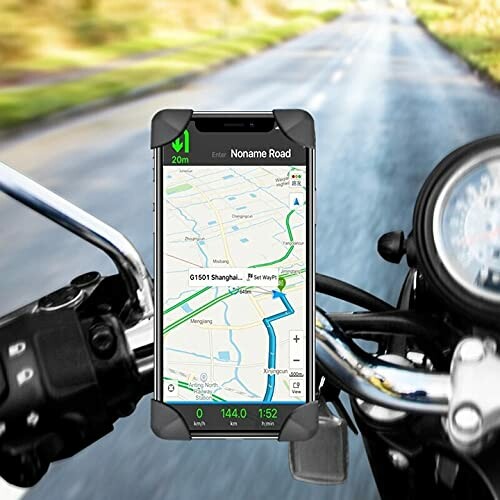 Smartphone met GPS-navigatie op motorfiets stuur